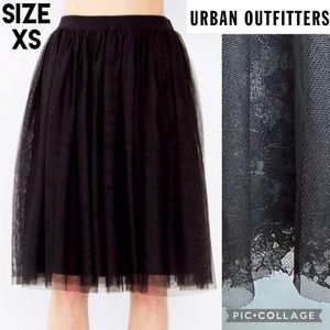 Pins & Needles Urban Outfitters Womens Skirt Madeline Black Lace & Tulle Size XS